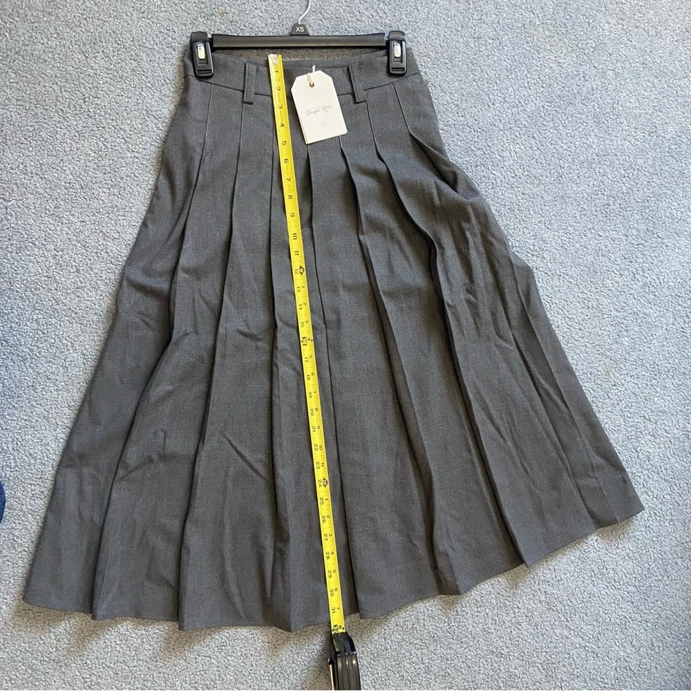 Simple Retro Gray Pleated Skirt - Picture 5 of 6